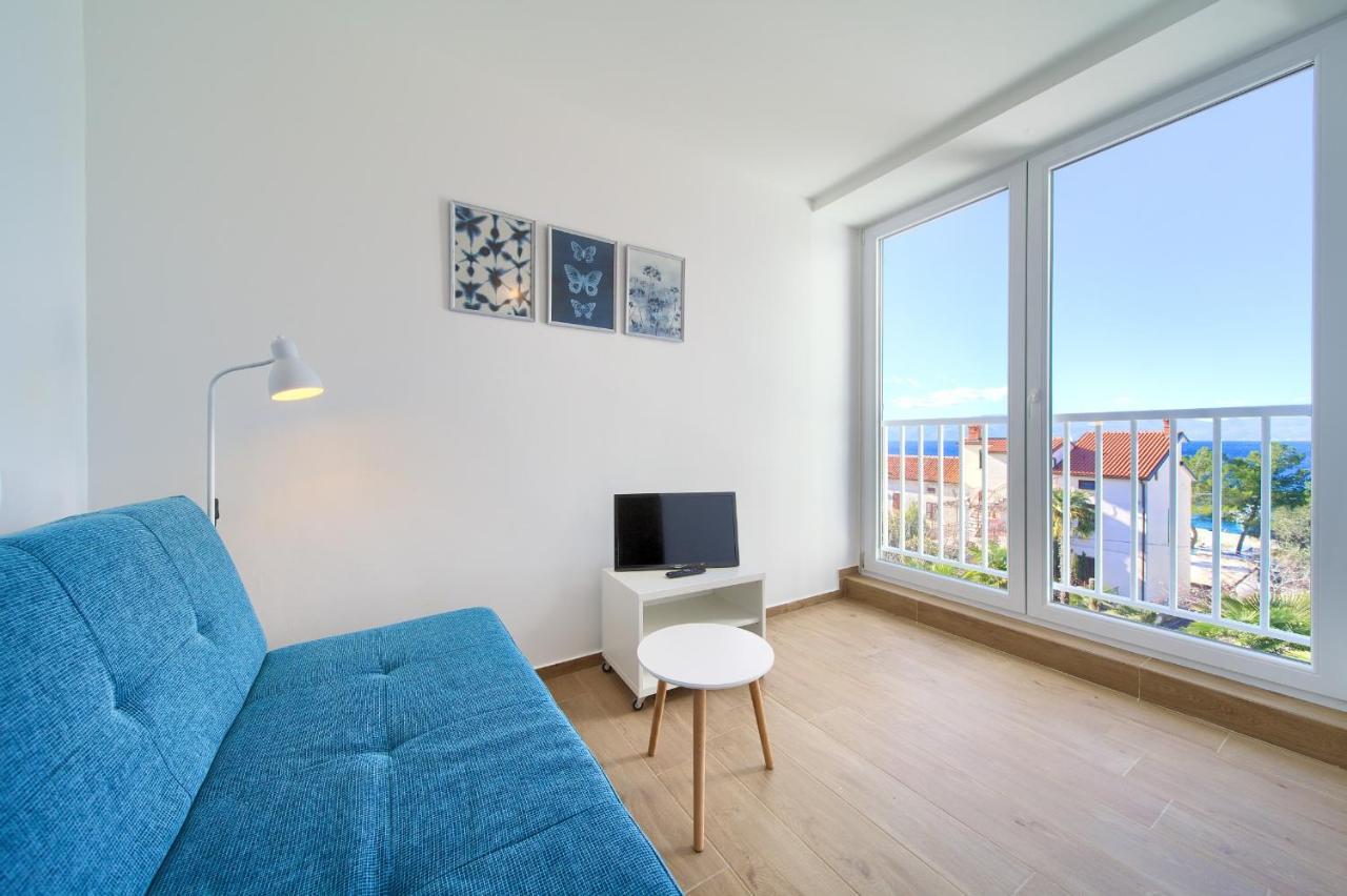 Apartments Meri Njivice Extérieur photo